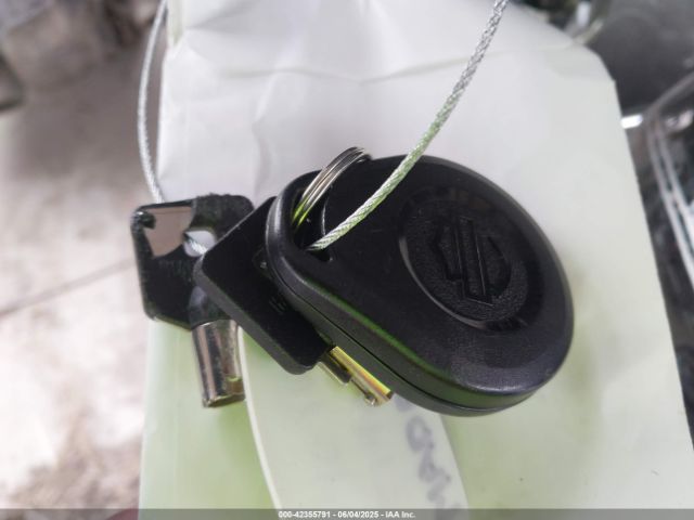 2014 HARLEY-DAVIDSON FLHTCU 1HD1FCM12EB640860 Photo 10