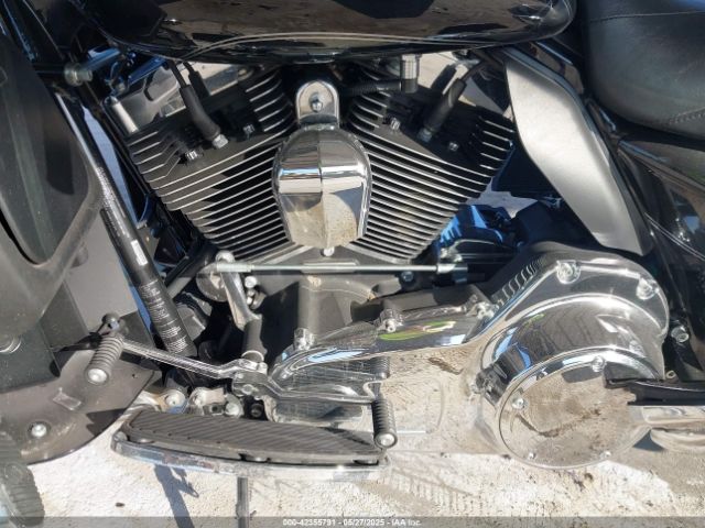 2014 HARLEY-DAVIDSON FLHTCU 1HD1FCM12EB640860 Photo 8