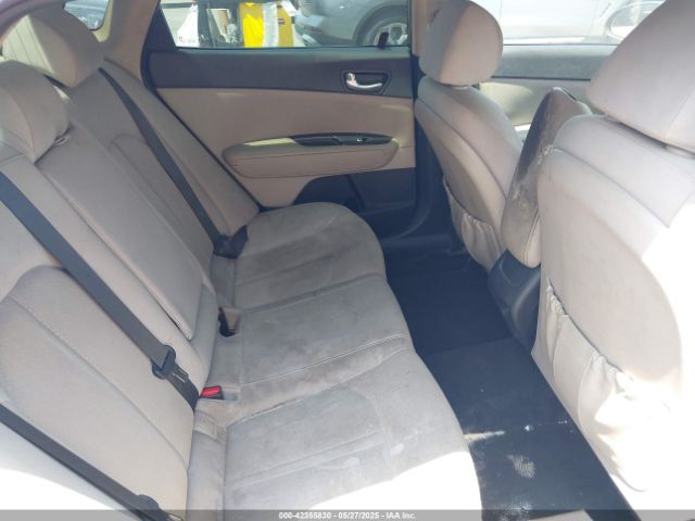 5XXGT4L3XGG008098 KIA Optima Lx