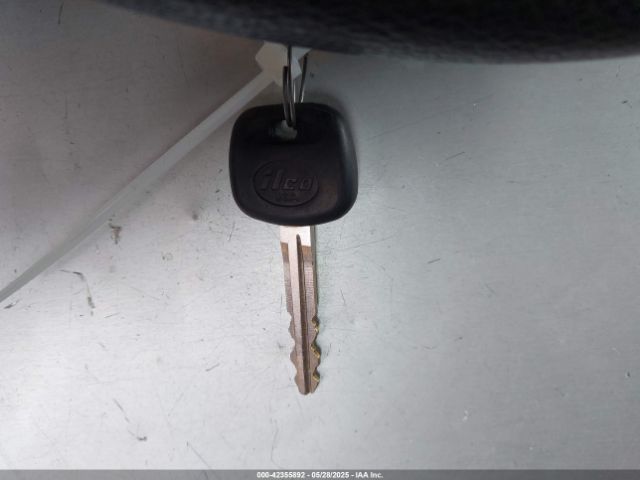 5YFBURHE7FP304104 Toyota COROLLA L