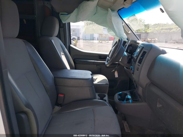 1N6AF0KY9JN808340 Nissan Nv Cargo Nv3500 Hd Sv V8