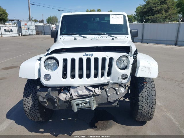 1C4BJWCGXEL220575 Jeep 2014