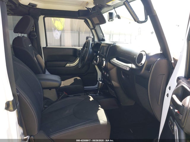 1C4BJWCGXEL220575 Jeep 2014