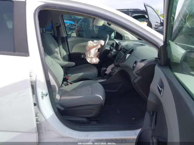1G1JA6SH8E4100220 Chevrolet Sonic Ls Auto