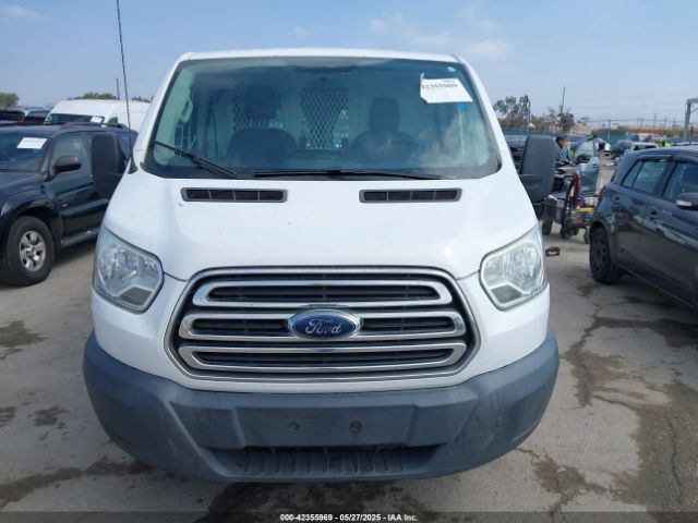 1FTNR1ZM6FKA34917 Ford Transit-250