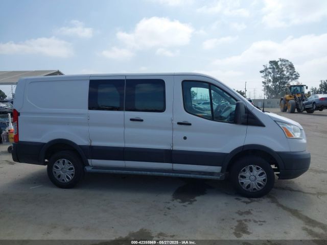 1FTNR1ZM6FKA34917 Ford Transit-250