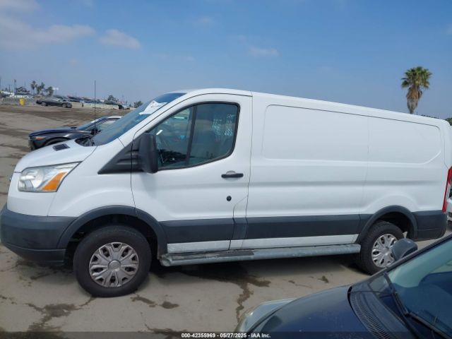 1FTNR1ZM6FKA34917 Ford Transit-250
