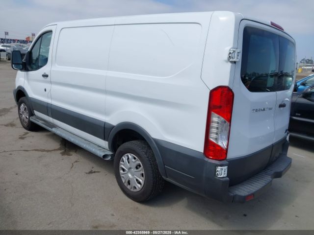 1FTNR1ZM6FKA34917 Ford Transit-250