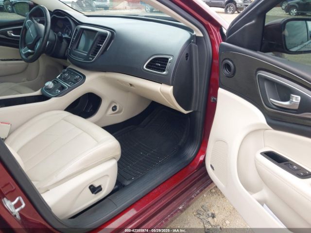 1C3CCCCG7FN610198 Chrysler 200