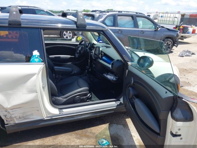 2011 MINI COOPER WMWSU3C56BT093448 Photo 4