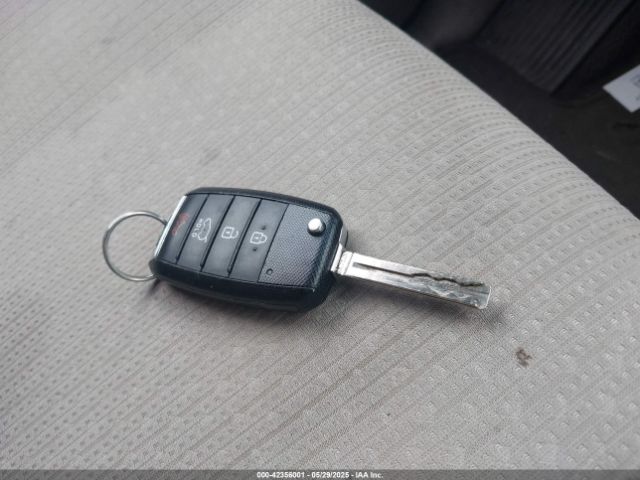 KNDMA5C18G6149716 KIA Sedona L