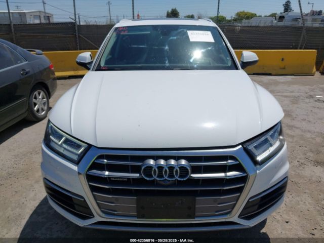 WA1CNAFYXJ2228184 Audi Q5 2.0t Premium