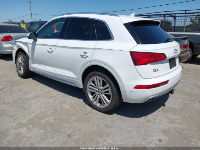 WA1CNAFYXJ2228184 Audi Q5 2.0t Premium