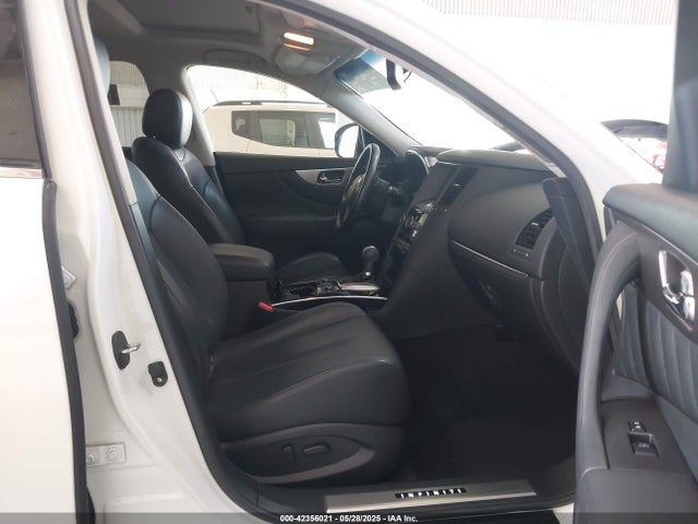 JN8CS1MU9FM380276 Infiniti QX70