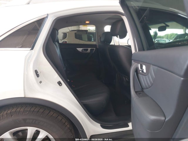 JN8CS1MU9FM380276 Infiniti QX70