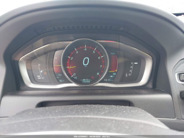 2015 VOLVO XC60 YV440MDB9F2622367 Photo 6