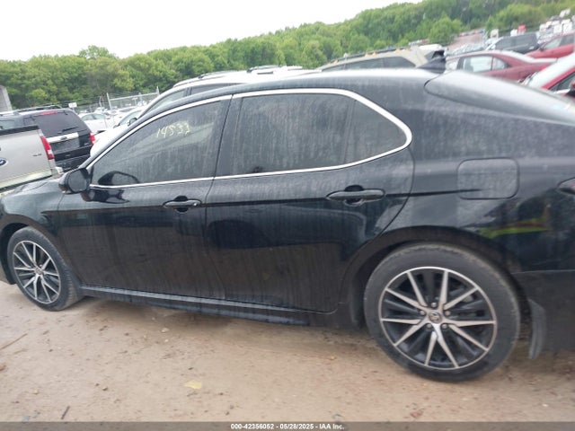 4T1T11AK9PU772446 Toyota CAMRY SE