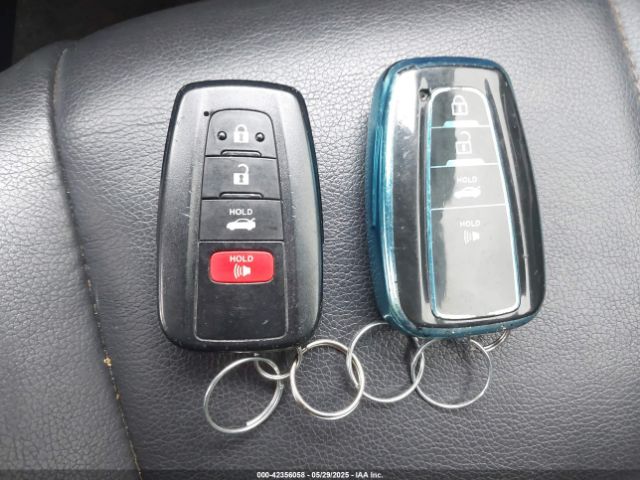 JTDFPRAE5LJ017914 Toyota Corolla Xle