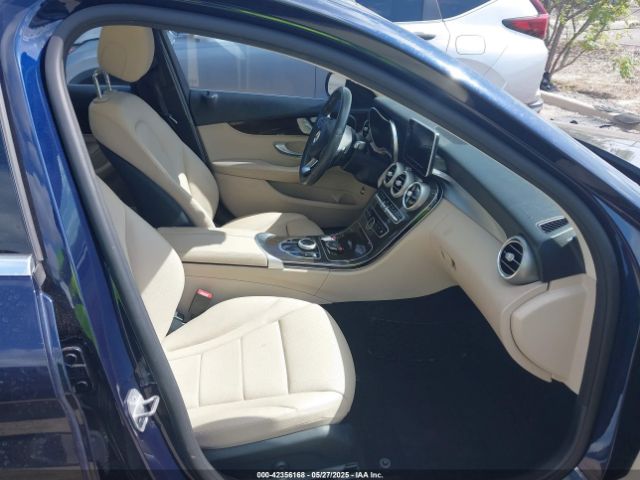 2017 MERCEDES-BENZ C 300 55SWF4KB0HU212438 Photo 4