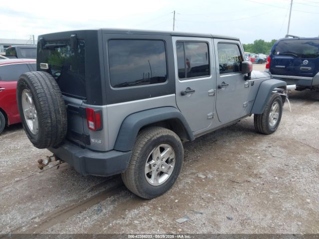 1C4BJWDG4GL129299 Jeep Wrangler Unlimited Sport