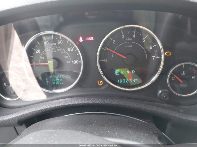 1C4BJWDG4GL129299 Jeep Wrangler Unlimited Sport
