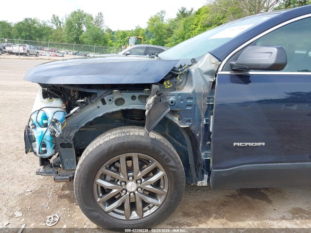 1GKKNMLSXHZ303894 GMC Acadia Slt-1