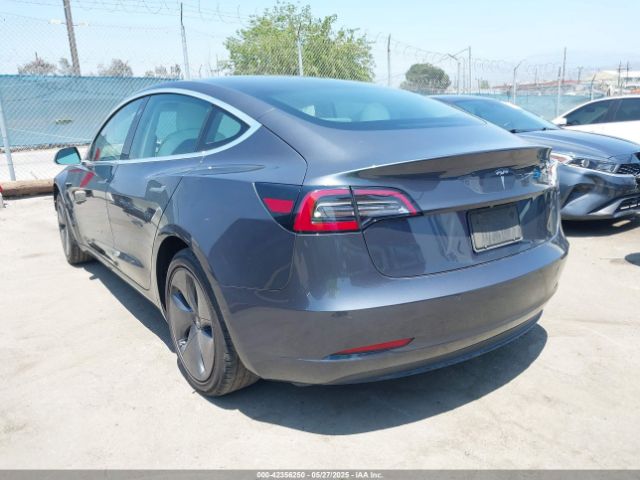 2019 TESLA MODEL 3 5YJ3E1EA5KF431539 Photo 2