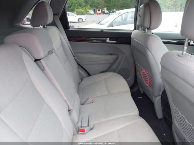 5XYKTCA67FG603017 KIA SORENTO LX