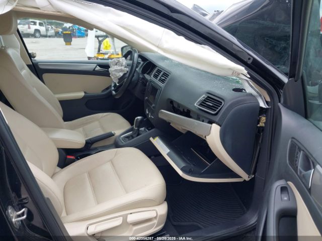 3VWDB7AJ2HM206485 Volkswagen 1.4 tsi