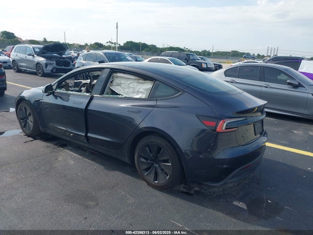2024 TESLA MODEL 3 5YJ3E1EA0RF748073 Photo 2