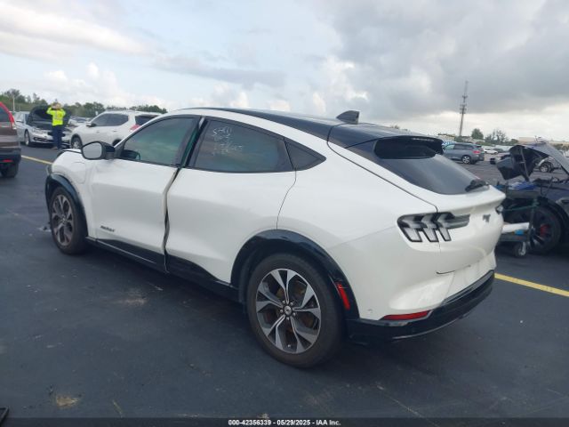 2022 FORD MUSTANG MACH-E 3FMTK3SU3NMA15441 Photo 2