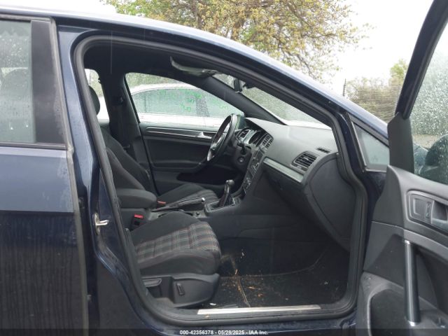 3VW547AU8JM290617 Volkswagen Golf GTI