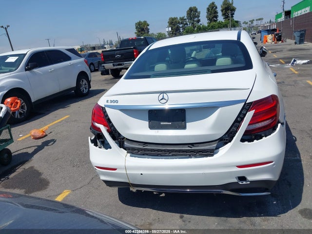 WDDZF4JB5HA088486 Mercedes-Benz E 300