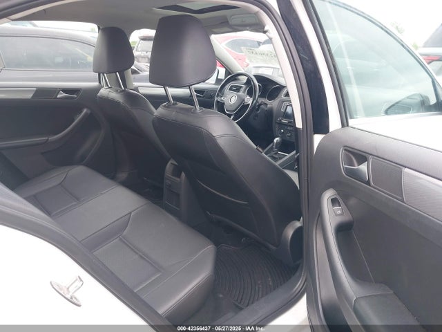 3VWD67AJ0GM394894 Volkswagen Jetta 1.4t Se
