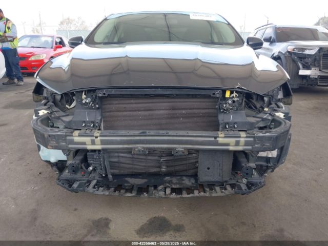 3FA6P0HDXHR242034 Ford FUSION SE