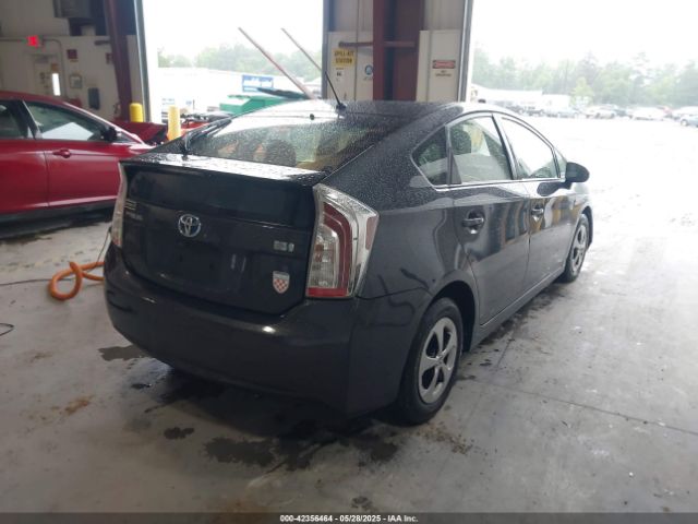 JTDKN3DU0E1742795 Toyota Prius Two