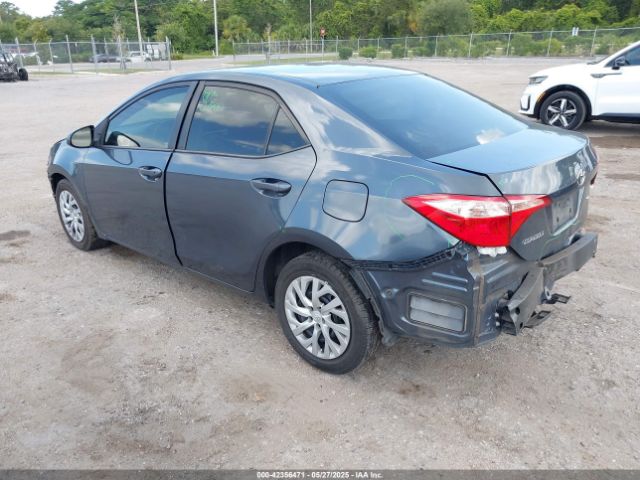2017 TOYOTA COROLLA 2T1BURHE4HC810864 Photo 2