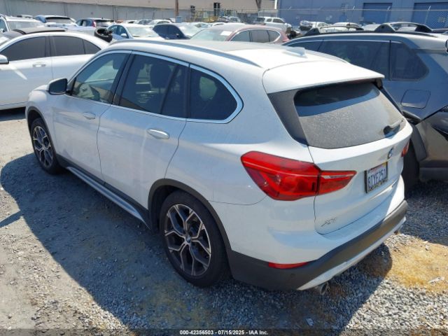 2021 BMW X1 WBXJG7C04M5S34691 Photo 2