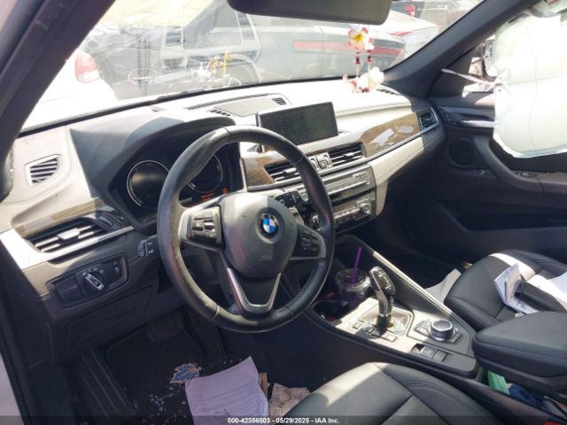 2021 BMW X1 WBXJG7C04M5S34691 Photo 4