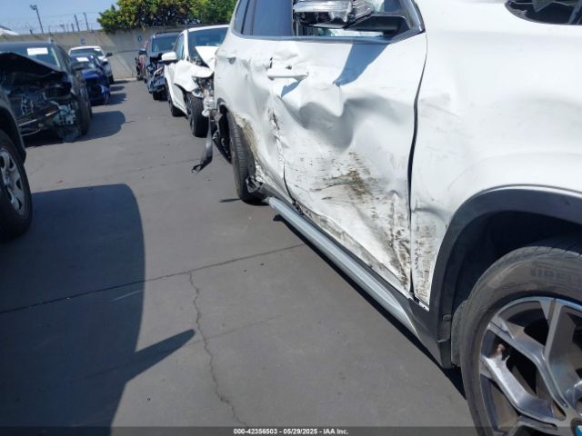 2021 BMW X1 WBXJG7C04M5S34691 Photo 5