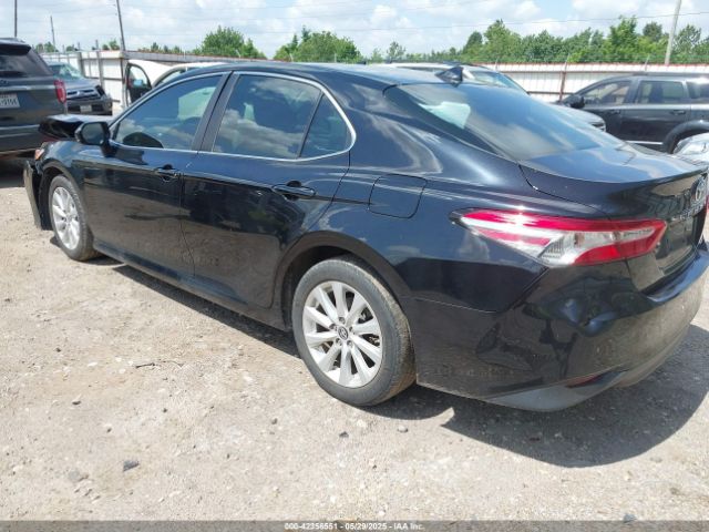 2019 TOYOTA CAMRY 4T1B11HK3KU781024 Photo 2