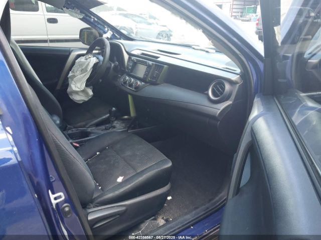 2T3ZFREV2FW167155 Toyota RAV4 LE