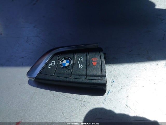 BMW 2023 2023 5YM13EC01P9T06240 Image 11