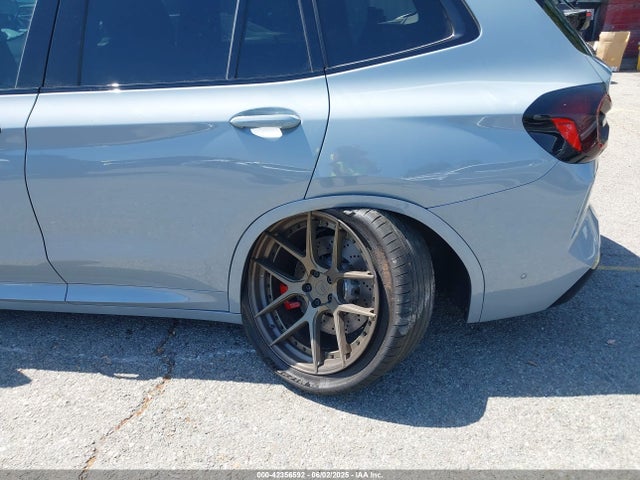 BMW 2023 2023 5YM13EC01P9T06240 Image 18