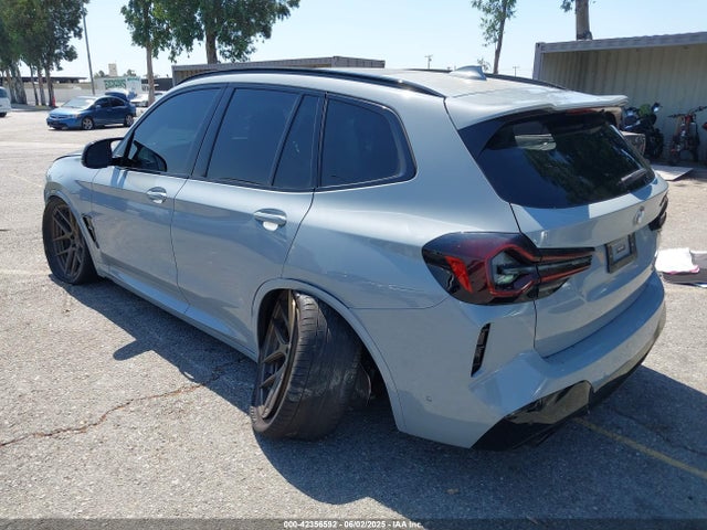 BMW 2023 2023 5YM13EC01P9T06240 Image 3