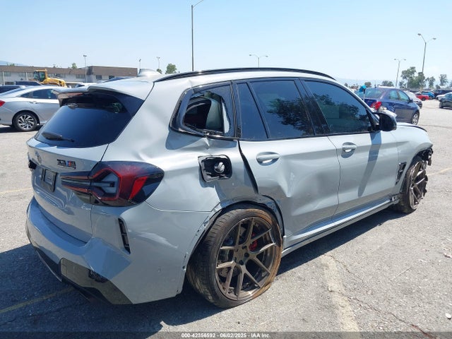 BMW 2023 2023 5YM13EC01P9T06240 Image 4