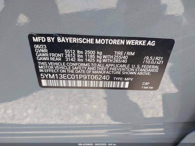BMW 2023 2023 5YM13EC01P9T06240 Image 9