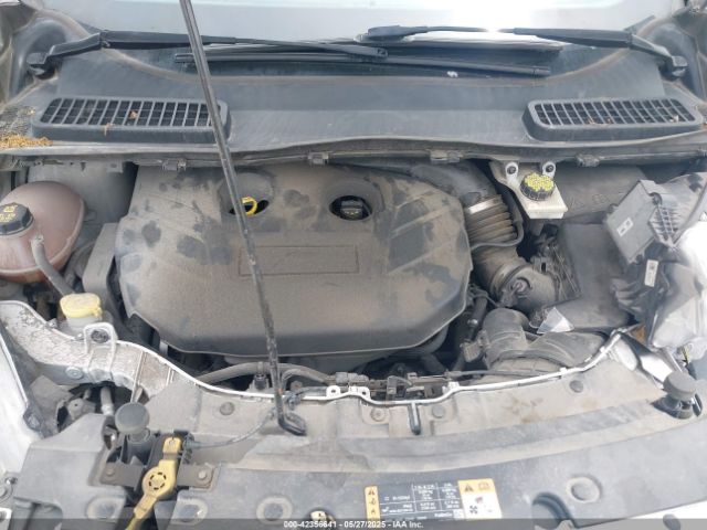 1FMCU9G99HUE31303 Ford ESCAPE SE
