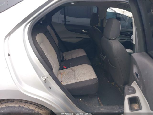 3GNAXHEV4KS559900 Chevrolet EQUINOX LS