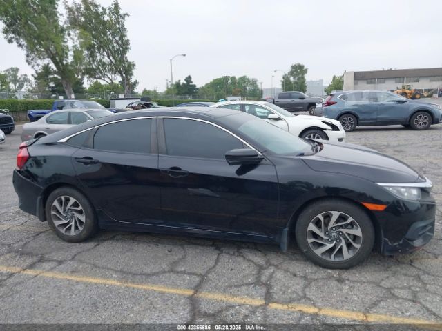 2HGFC2F71JH502595 Honda CIVIC EX